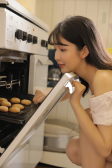 举起手来